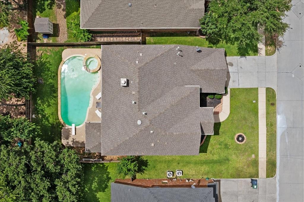 6705 Glade Drive Property Photo 13