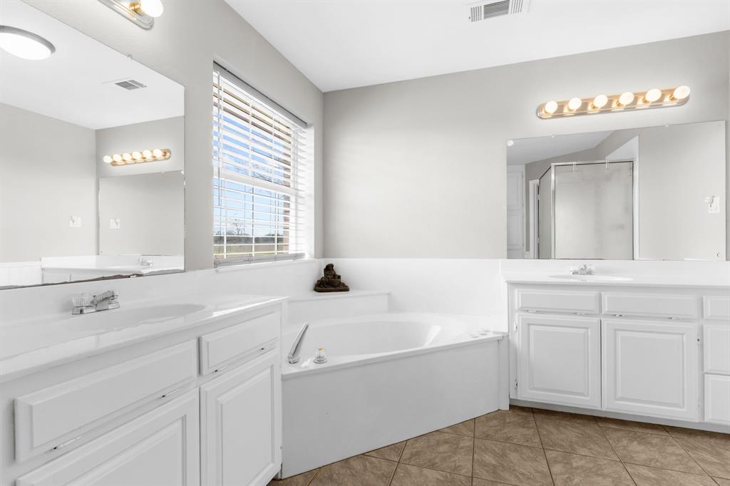 3881 Fm 815 Property Photo 17