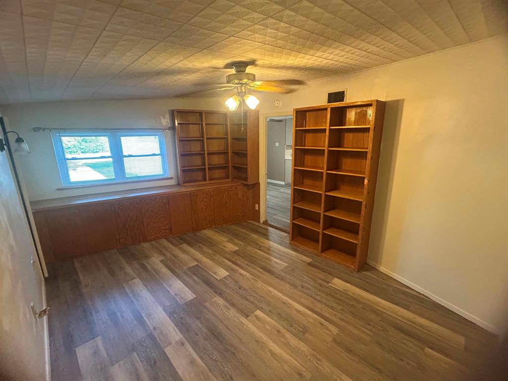 1057 Westridge Drive Property Photo 11