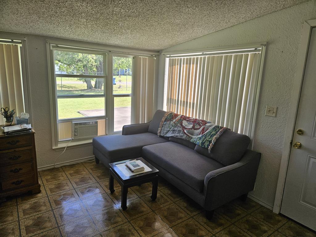 608 N Colorado Street Property Photo 13