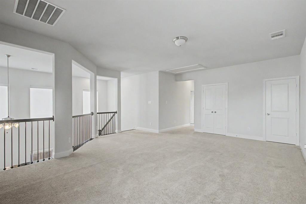 2208 N Royal Crecent Drive Property Photo 19