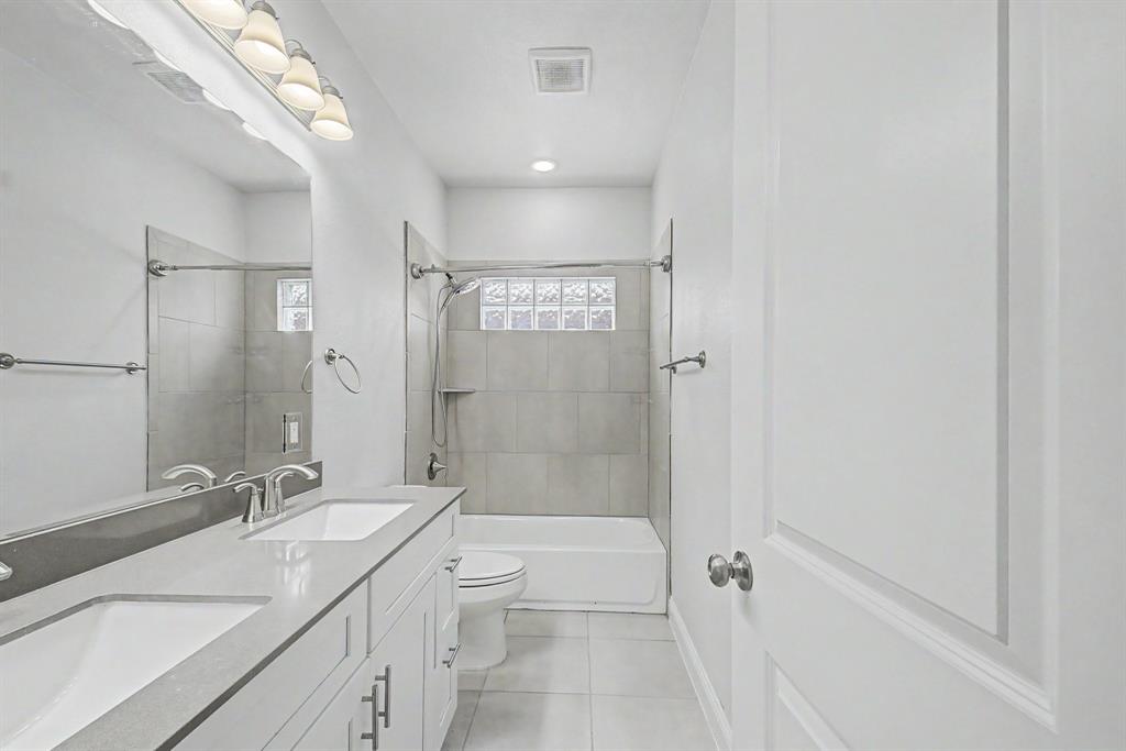 2208 N Royal Crecent Drive Property Photo 22