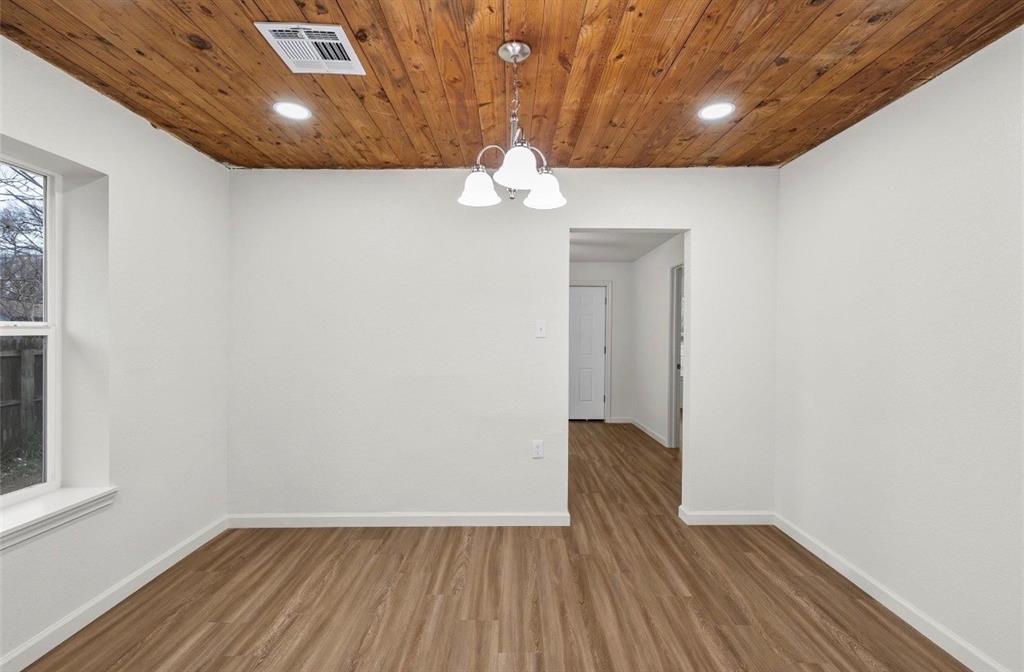 506 Rose Street Property Photo 6