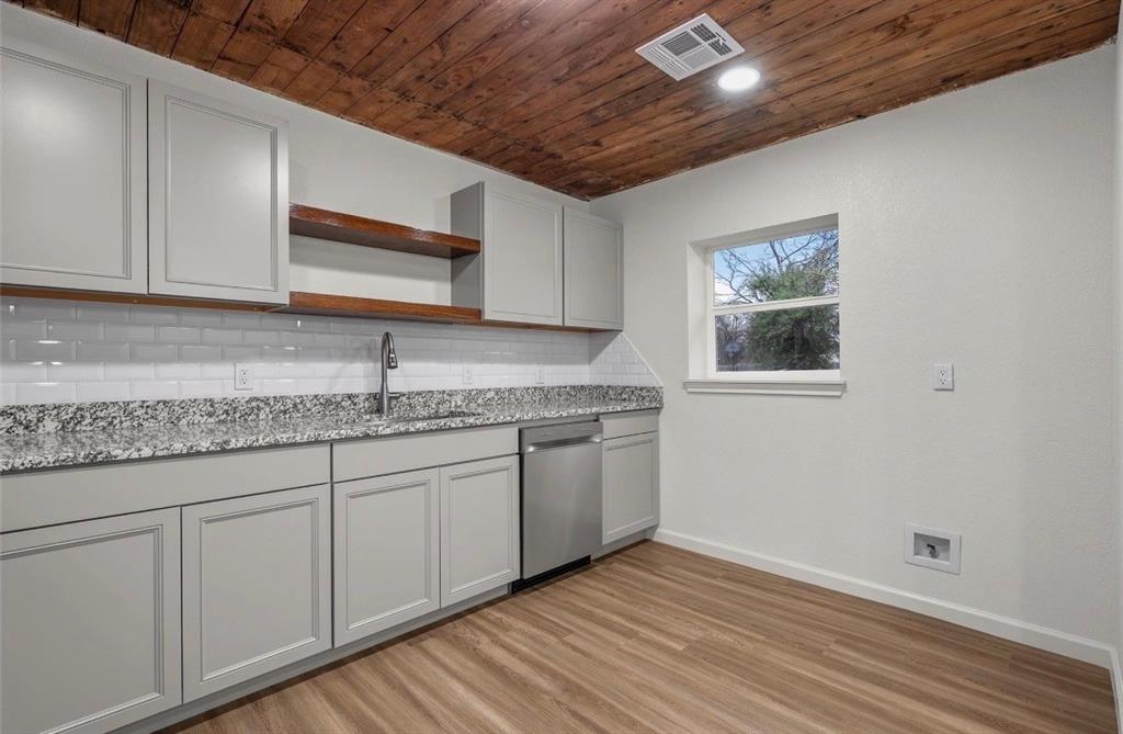 506 Rose Street Property Photo 9