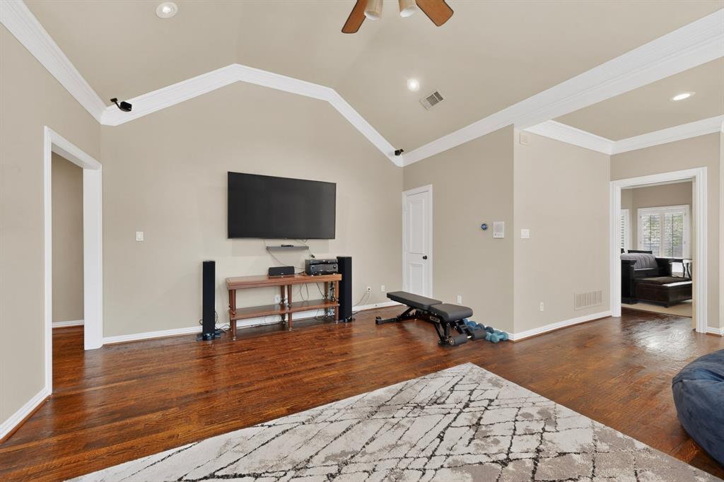 5700 Walden Drive Property Photo 31