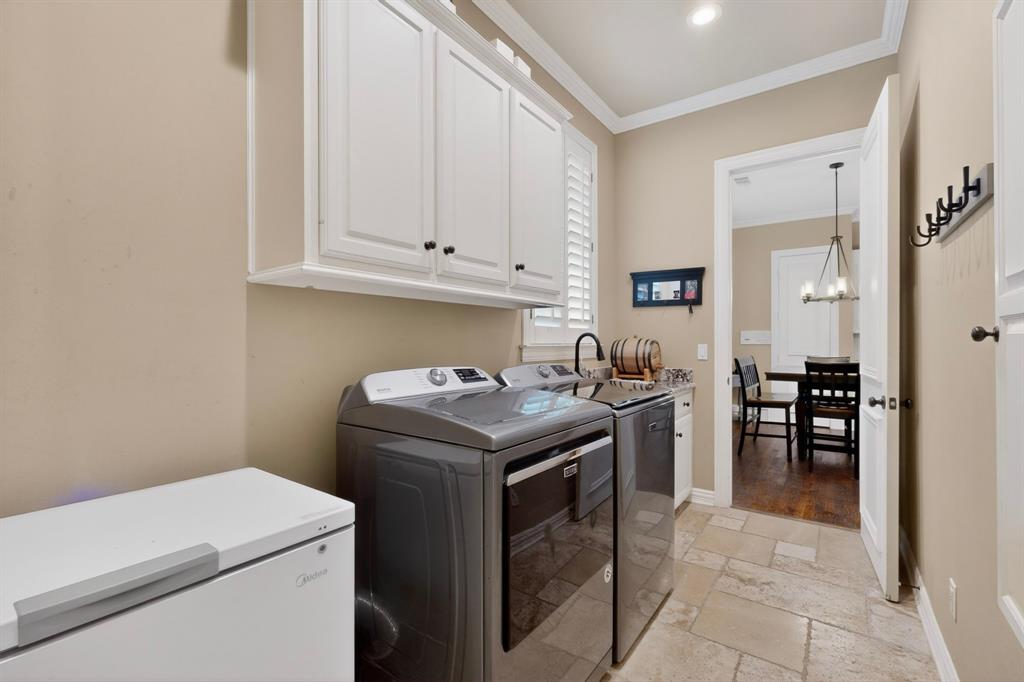 5700 Walden Drive Property Photo 34