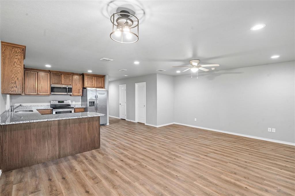 128 Abbey Park Court Property Photo 10