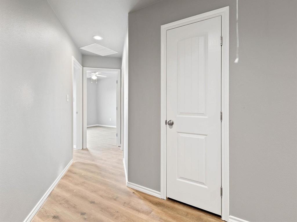 128 Abbey Park Court Property Photo 16