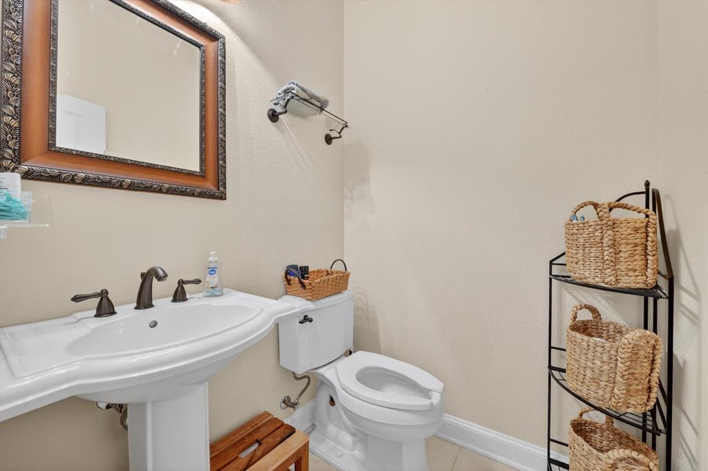507 N State Street Property Photo 22