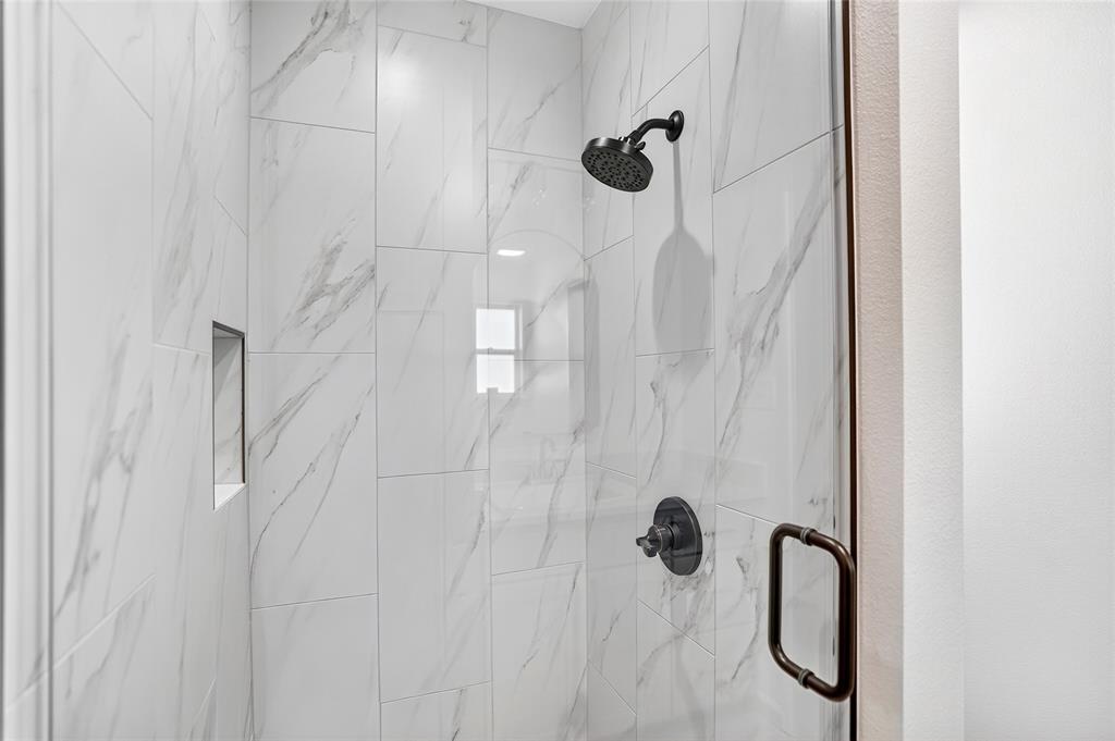 5308 South Drive Property Photo 5