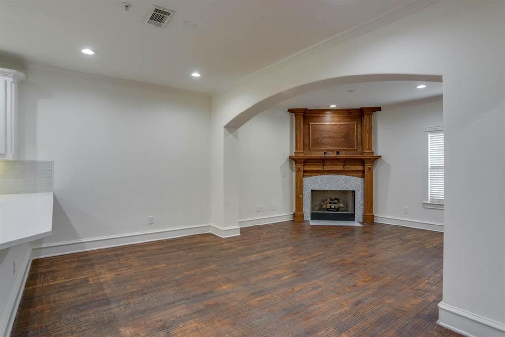 4110 Mckinney Avenue 5 Property Photo 3