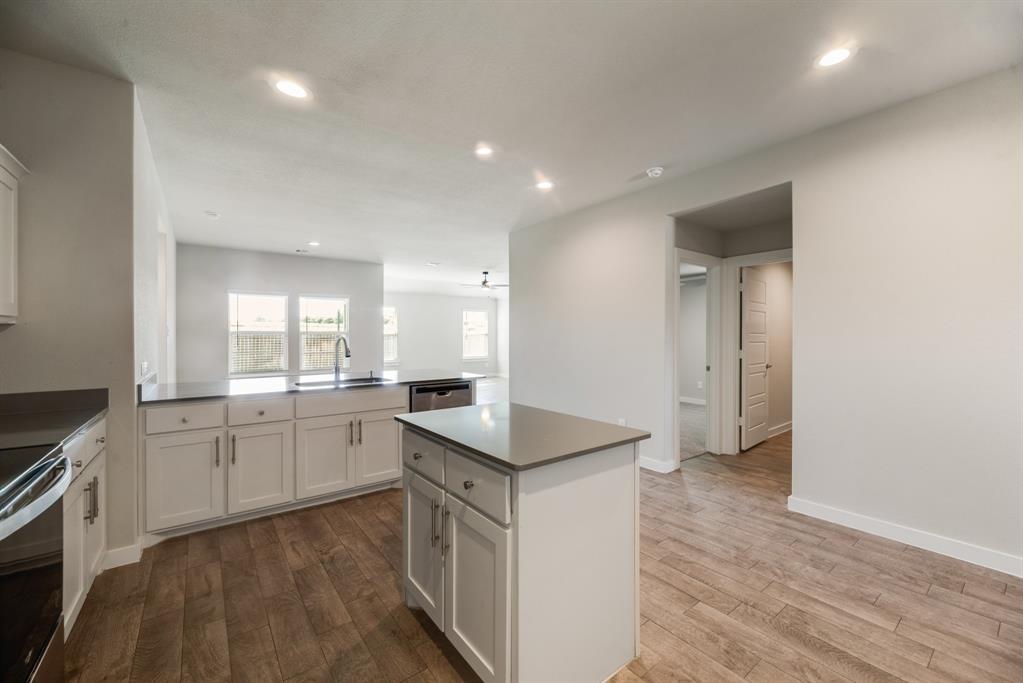 820 Lakeview Drive Property Photo 11