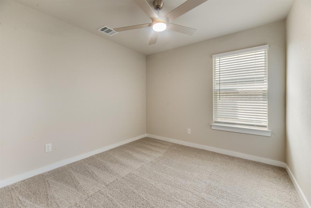 820 Lakeview Drive Property Photo 21