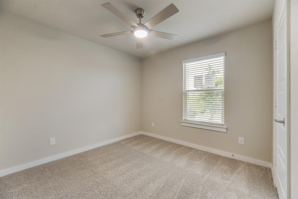 820 Lakeview Drive Property Photo 23