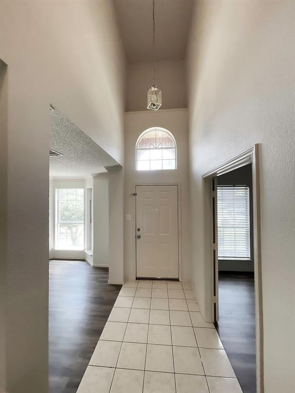 7305 Gillon Drive Property Photo 3