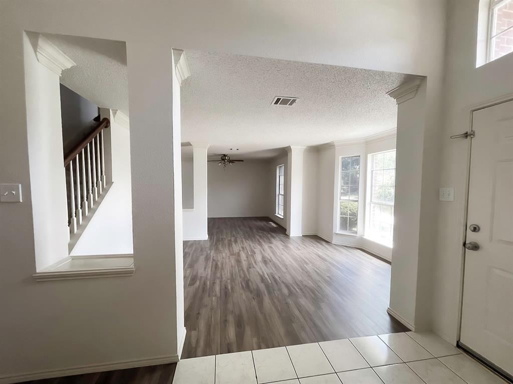 7305 Gillon Drive Property Photo 4