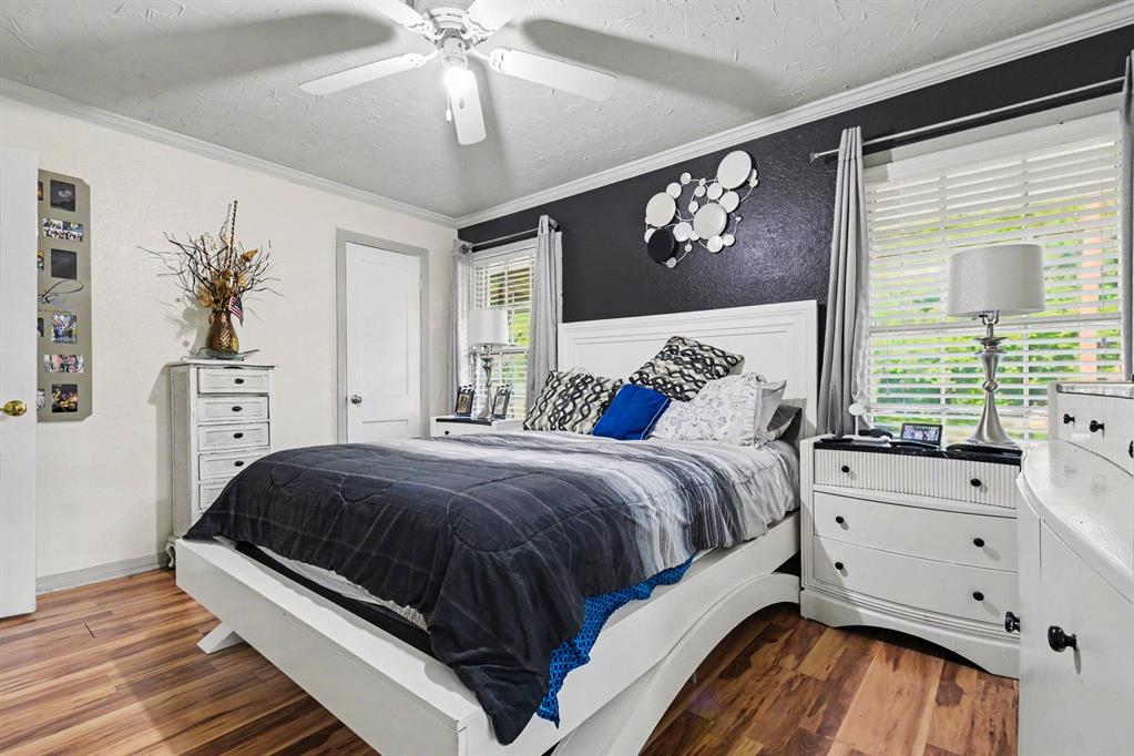 1003 Ash Street Property Photo 17