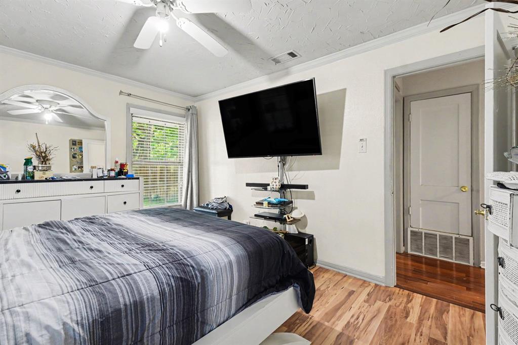 1003 Ash Street Property Photo 20