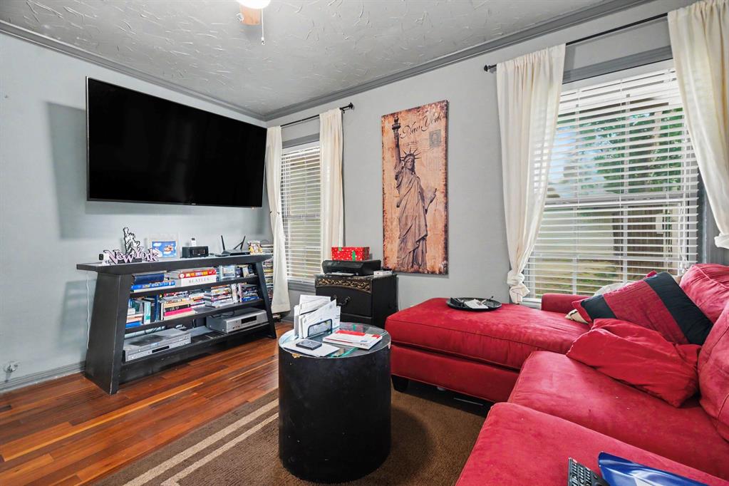 1003 Ash Street Property Photo 24