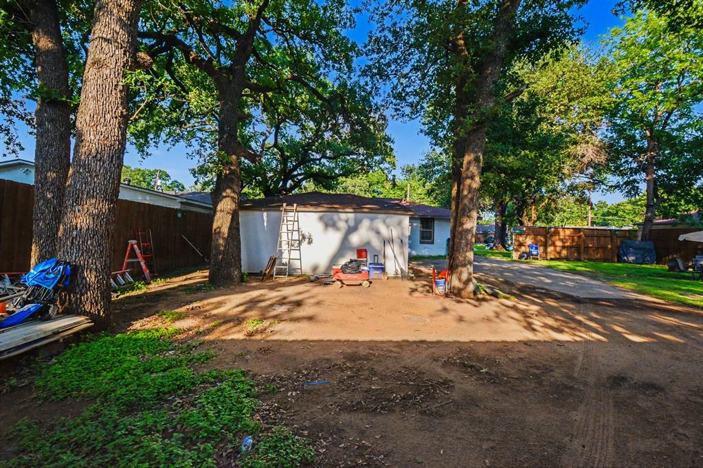 1003 Ash Street Property Photo 36