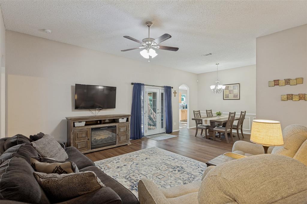 308 Candlestick Trail Property Photo 4