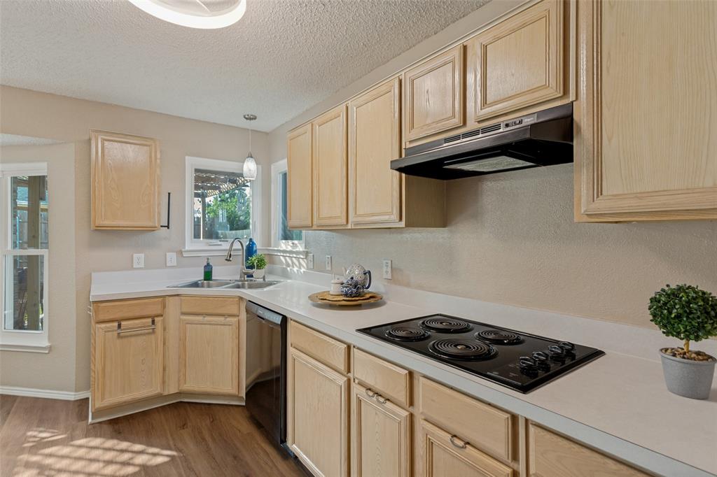 308 Candlestick Trail Property Photo 7