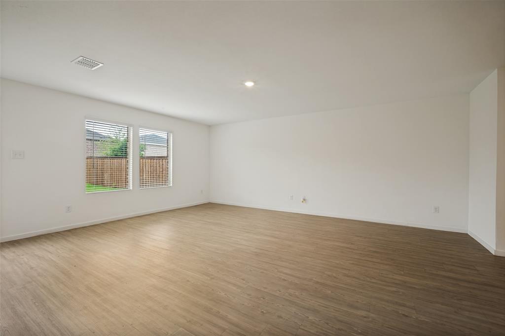 213 Adelina Drive Property Photo 5
