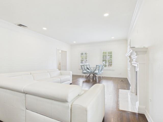 1521 S Chilton Avenue Property Photo 8