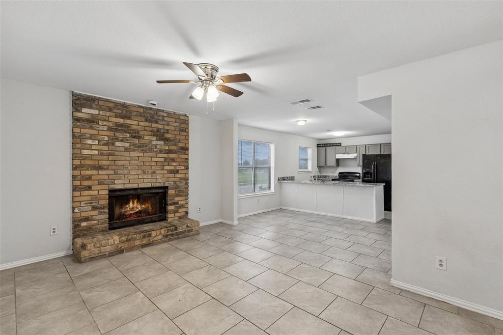 1401 Brook Meadow Circle Property Photo 4