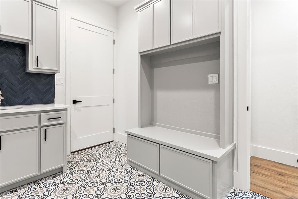 205 Familia Court Property Photo 18