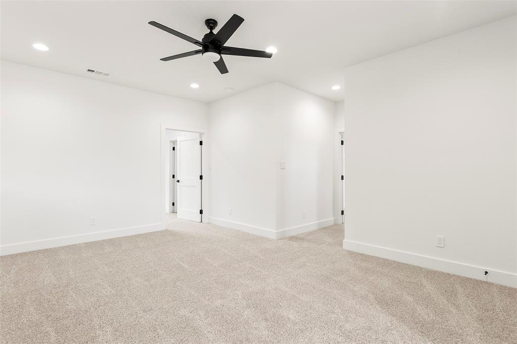 205 Familia Court Property Photo 31
