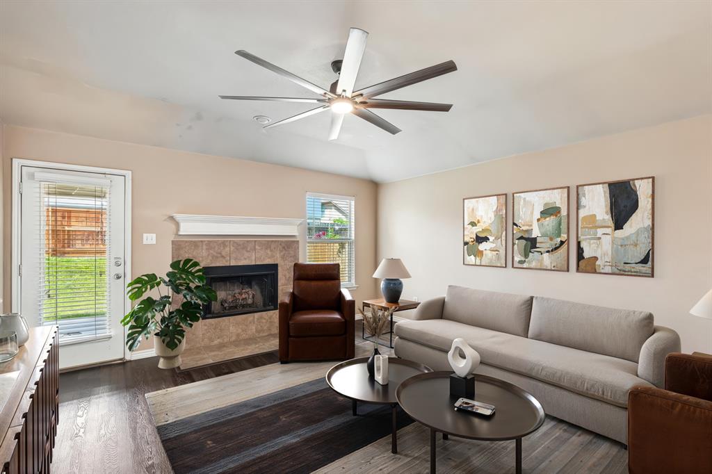 2032 Athabasca Falls Drive Property Photo 1
