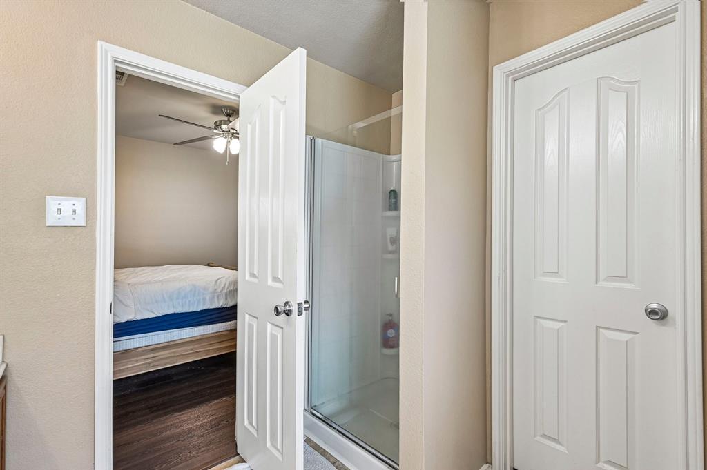 2032 Athabasca Falls Drive Property Photo 19