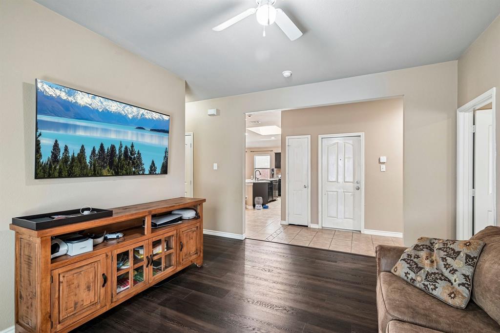 2032 Athabasca Falls Drive Property Photo 22