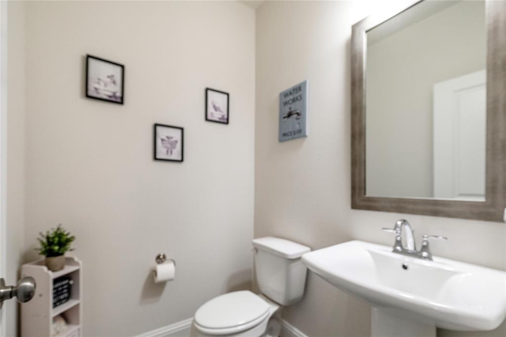 413 Parkside Drive Property Photo 10