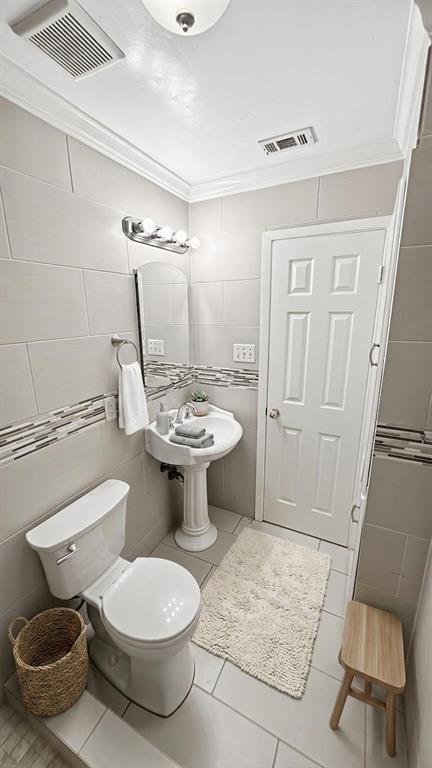 12113 Baron Drive Property Photo 16