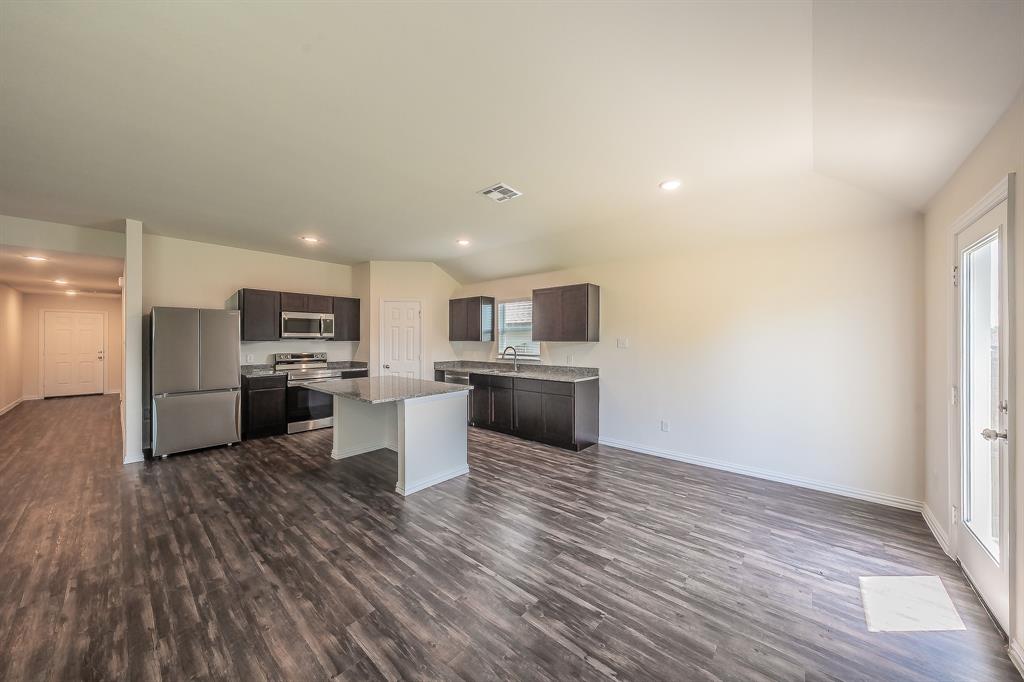 433 Rose Avenue Property Photo 8
