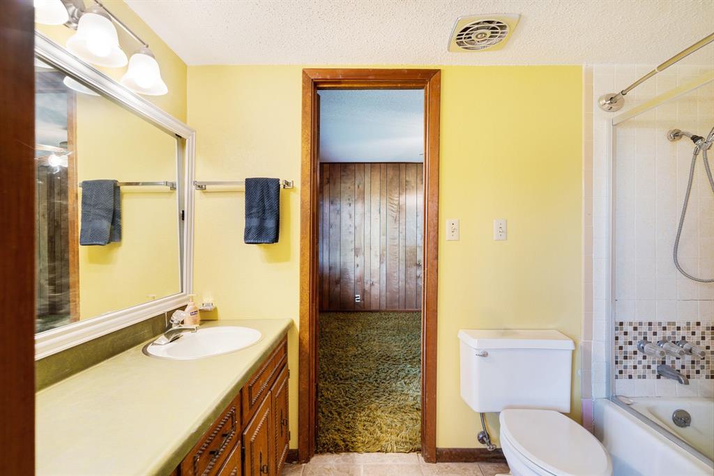 7484 Highway 271 S Property Photo 13