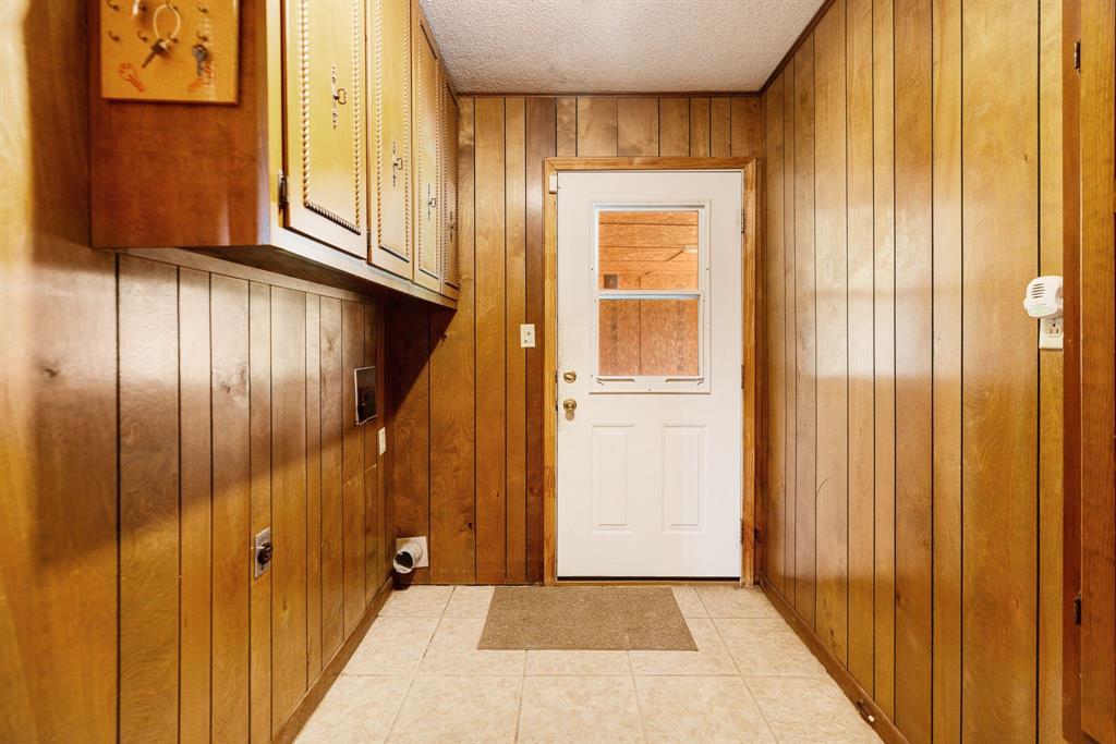 7484 Highway 271 S Property Photo 19