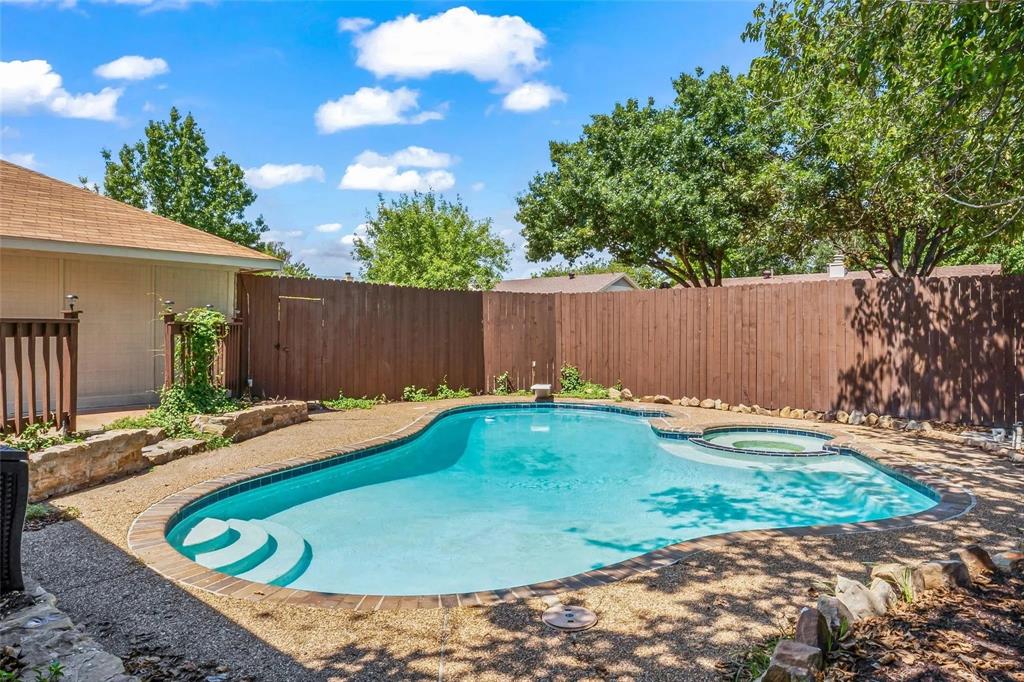 1629 Glencairn Lane Property Photo 32