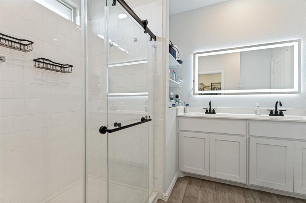 5229 Blue Night Drive Property Photo 10