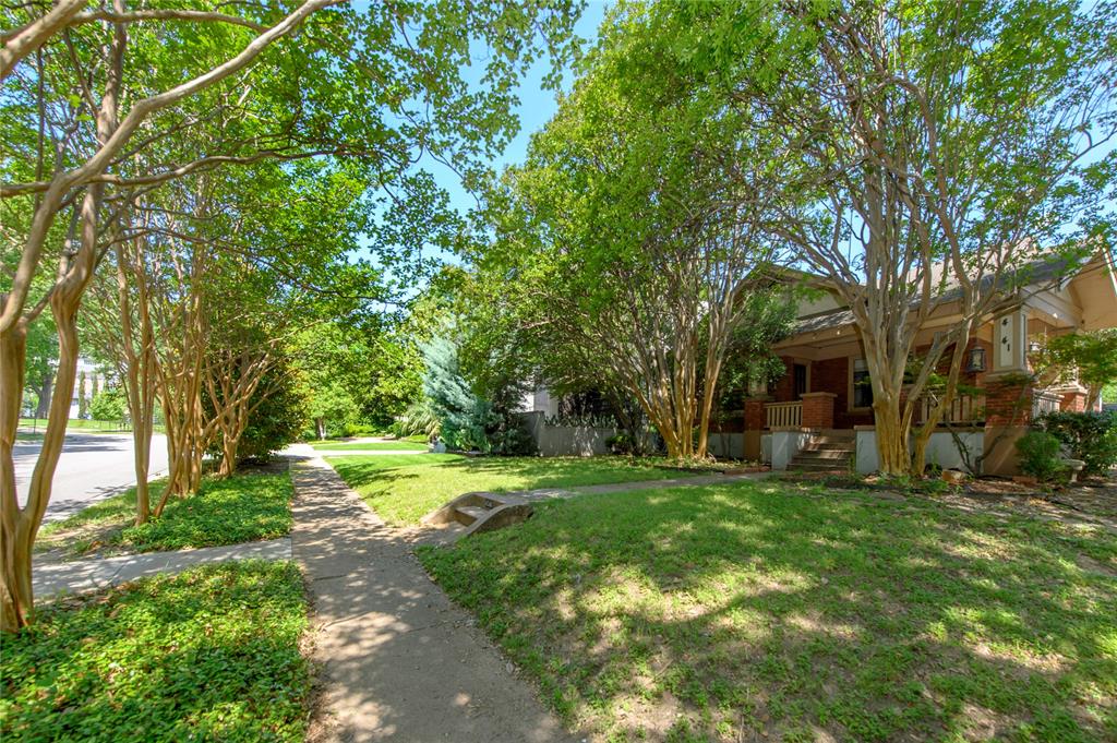 4341 Avondale Avenue Property Photo 1