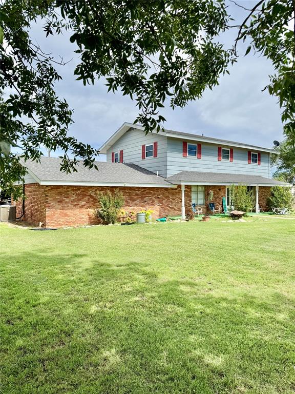 705 Loop Road Property Photo 2