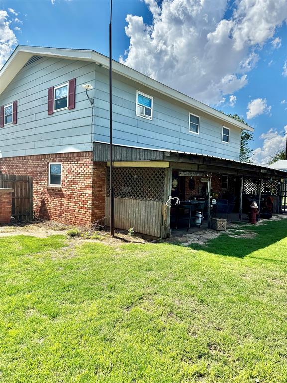 705 Loop Road Property Photo 4
