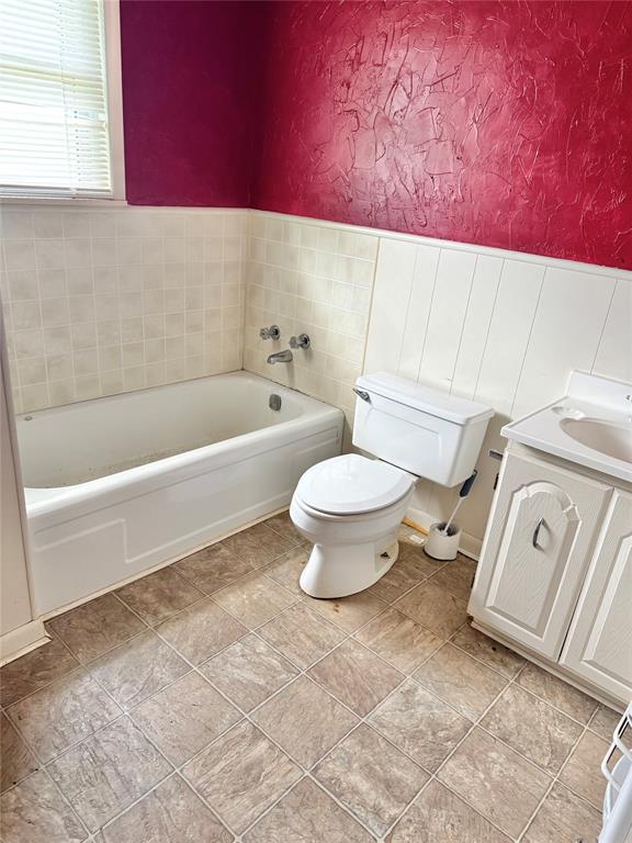705 Loop Road Property Photo 8