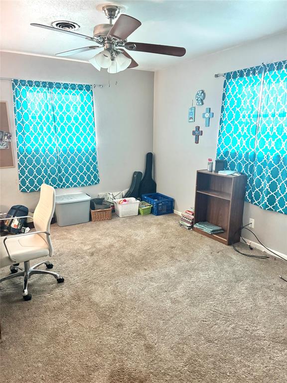 705 Loop Road Property Photo 12