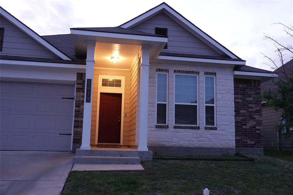 2019 Theresa Drive Property Photo 5
