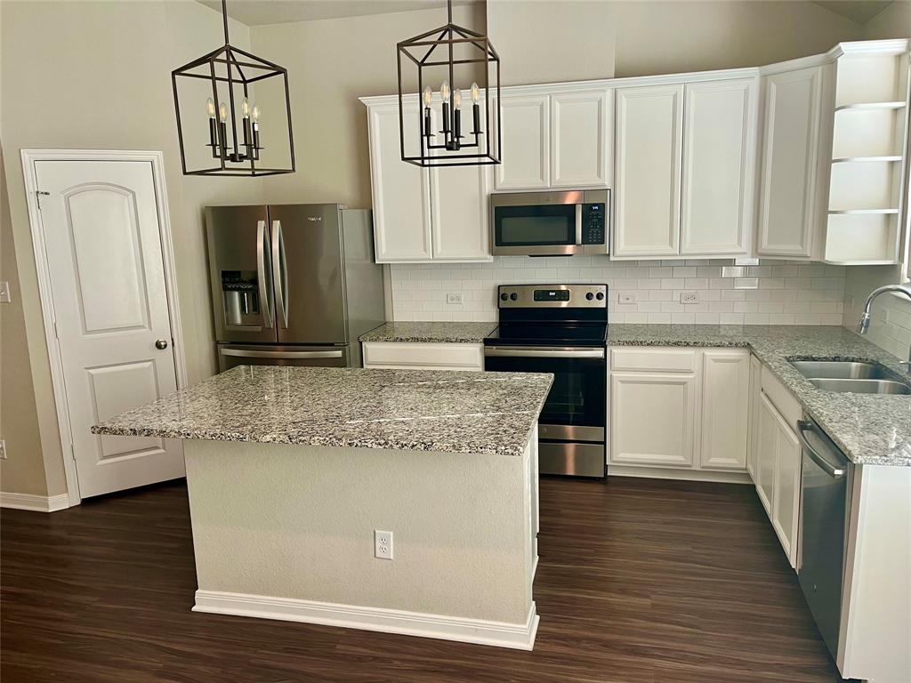 2019 Theresa Drive Property Photo 8