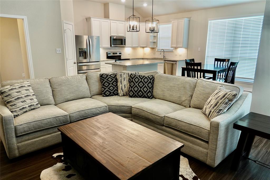 2019 Theresa Drive Property Photo 14