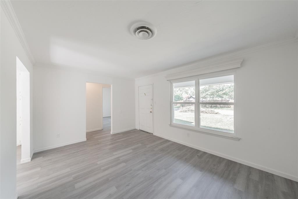 4920 Colorado Boulevard Property Photo 14